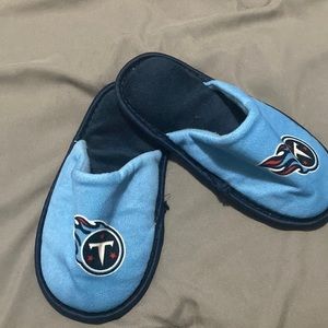 Tennessee Titans little boy’s slippers